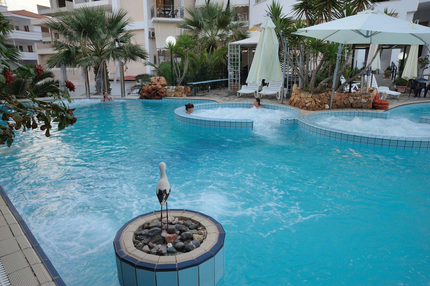 Kentrikon Hotel & Spa ルトラ・エディプソス エクステリア 写真